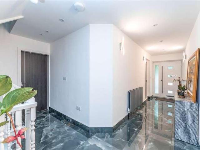 House for sale in Allerton, West Yorkshire