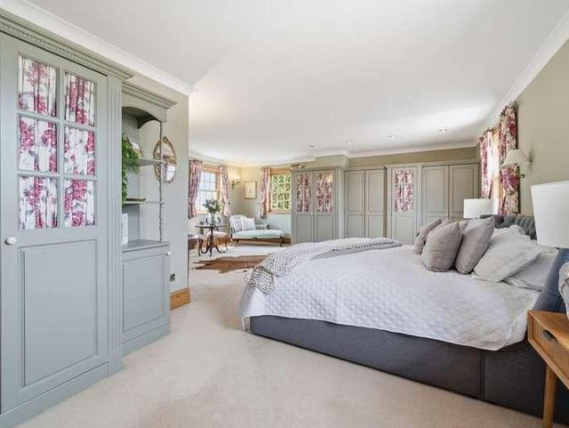 House for sale in Kedleston, East Midlands