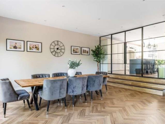 House for sale in Carshalton Beeches, Greater London