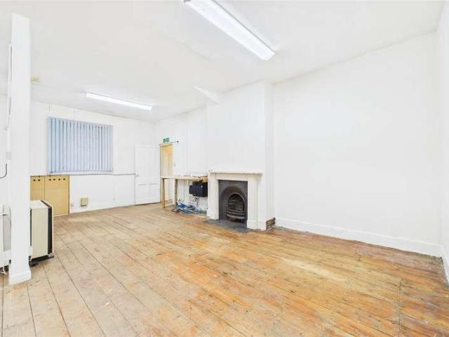 House for sale in Spike Island, Feckenham