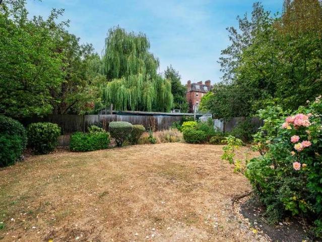 House for sale in Belsize Park, Greater London