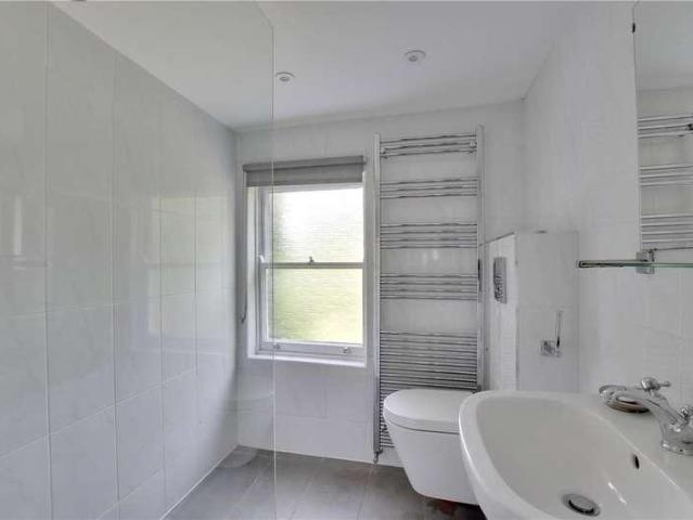 House for sale in Royal Borough of Greenwich, Greater London