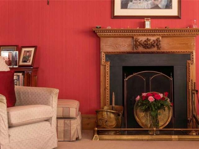 House for sale in Pachesham Park, Surrey