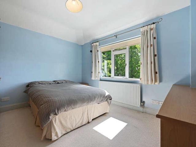 House for sale in Harrow Weald, Greater London
