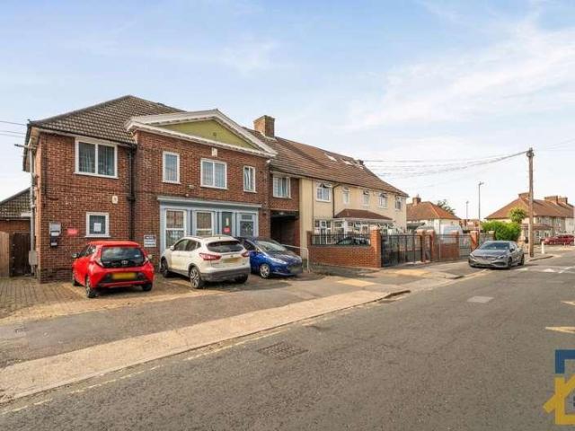 House for sale in Scrattons Farm, Greater London