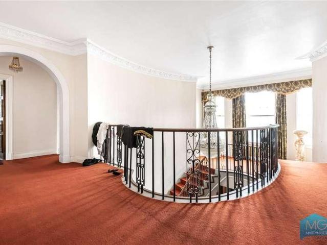 House for sale in Hampstead Garden Suburb, Greater London