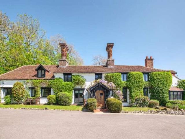 House for rent in Harrow Weald, Greater London