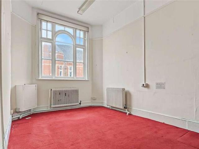 Property for sale in Old Town, Swindon