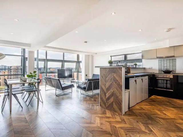 Room for rent in Saint George's, South Yorkshire