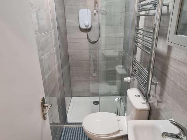 Apartment to rent in Bluebell, North Tipperary