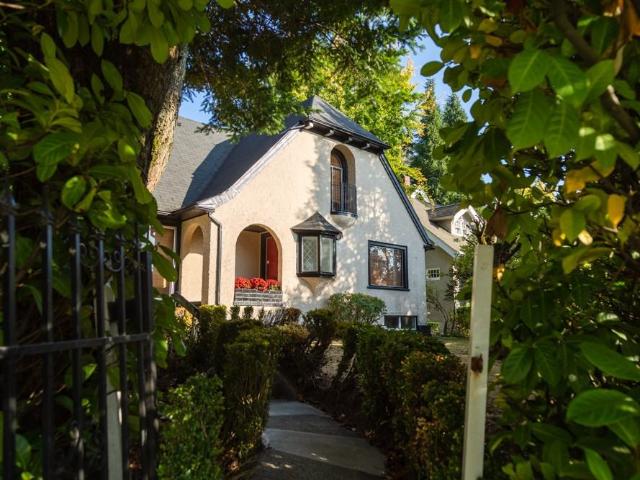 Apartment for rent in Vancouver, British Columbia