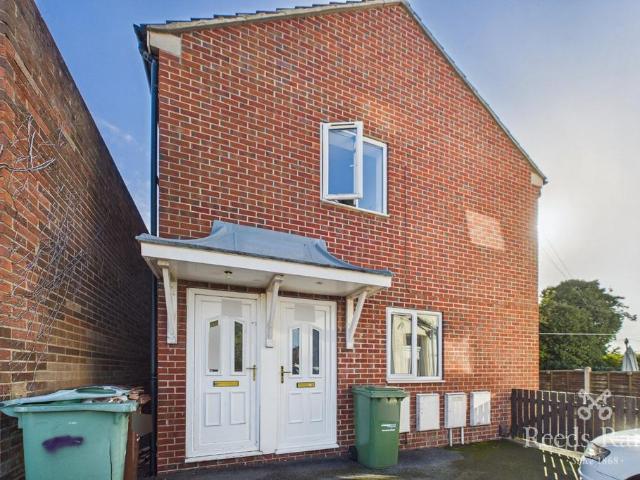 Flat for sale in Horbury, Wakefield