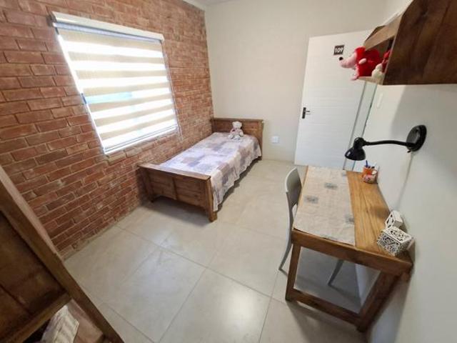 Apartment for rent in Waterkloof, Gauteng