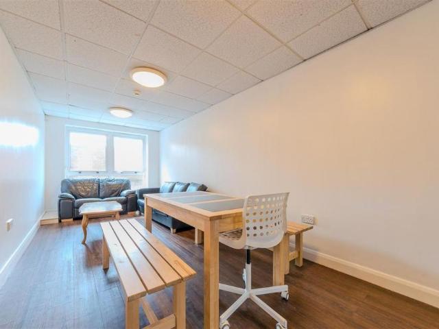 Apartment for rent in Sydenham, Green Close