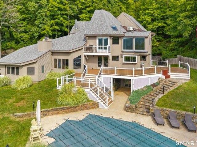 House for sale in Avon, Capitol Planning Region