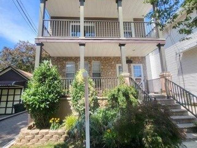 House for sale in Hudson, New Jersey