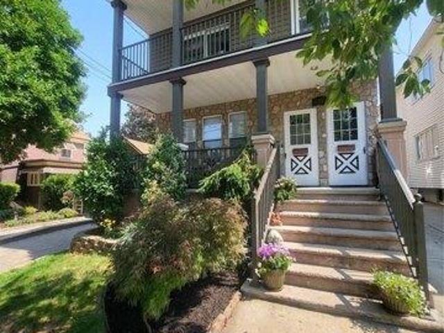 House for sale in Hudson, New Jersey