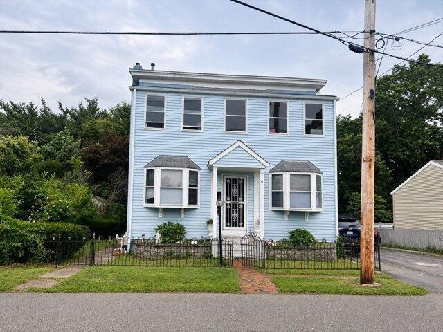 House for sale in Bellingham, Massachusetts