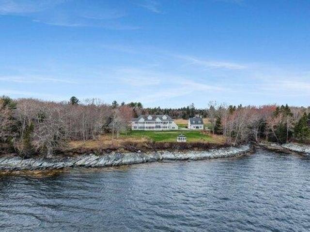 House for sale in Blue Hill, Maine