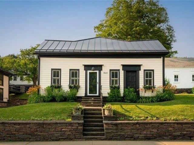 House for sale in New York