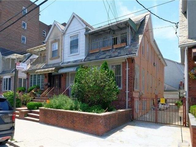 House for sale in Arverne, New York