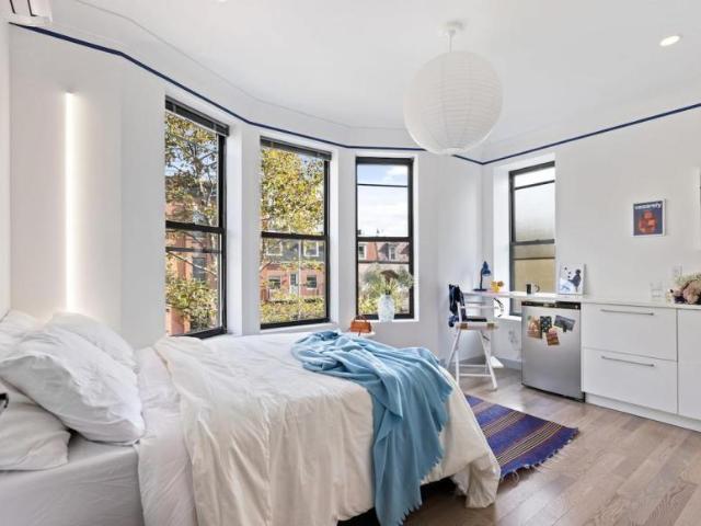 Room for rent in Arverne, New York