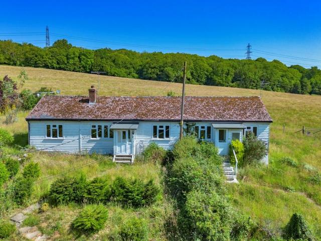 Bungalow for sale in Horns Cross, Heathlands