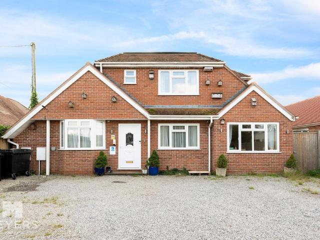 Bungalow for sale in Wool, East Burton