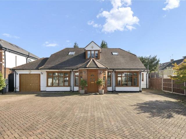 Bungalow for sale in Ickenham, Greater London