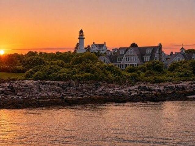 House for sale in Cape Elizabeth, Maine