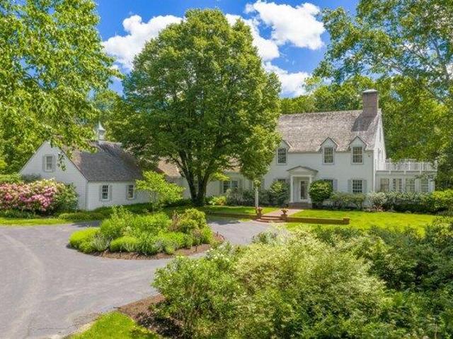 House for sale in Cape Elizabeth, Maine