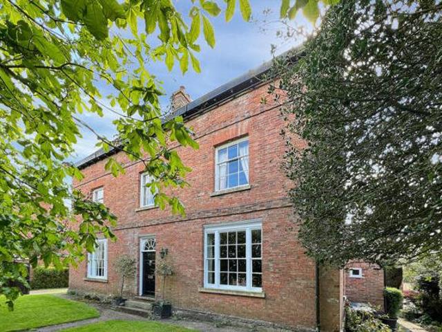 House for sale in City of London, Greater London