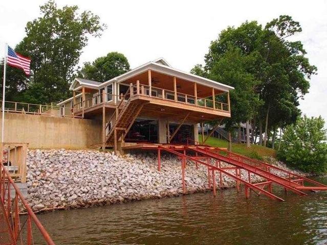 House for sale in Cherokee