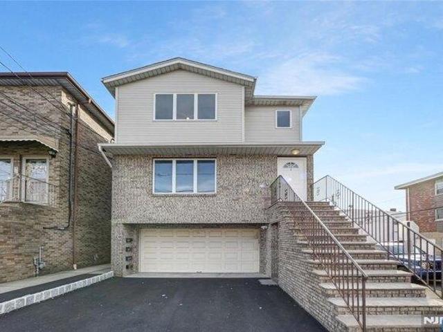 House for sale in Cliffside Park House for sale in Cliffside Park