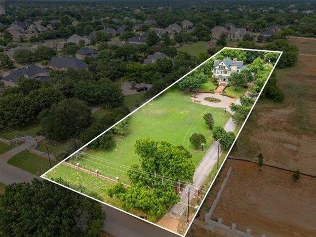 House for sale in Colleyville, Texas