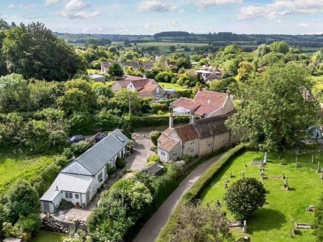 House for sale in Compton Dundon