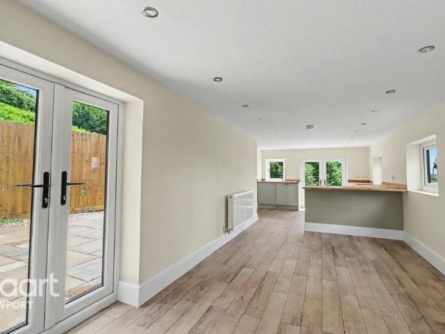 House for rent in Caerwent, Llanvair-discoed