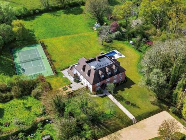 House for sale in Littlecote, West Sussex