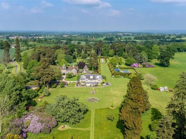 House for sale in Pembridge