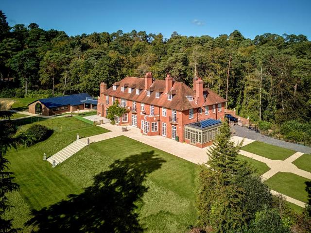 House for sale in Wrecclesham, Fole