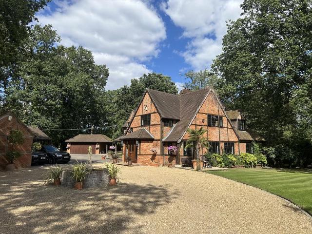House for sale in Sunningdale, Windsor and Maidenhead