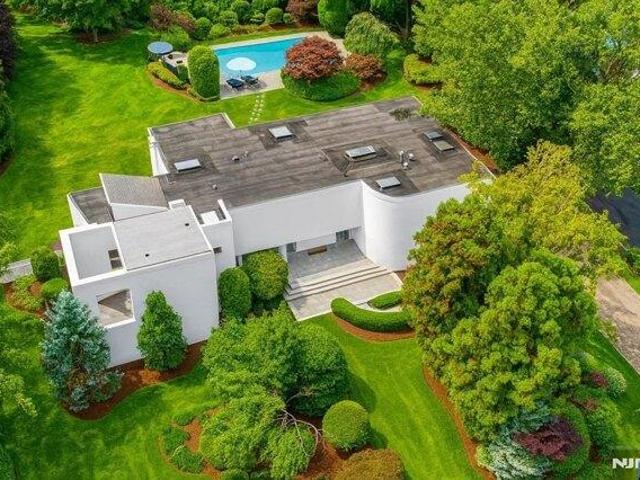 House for sale in Cresskill, Bergen County