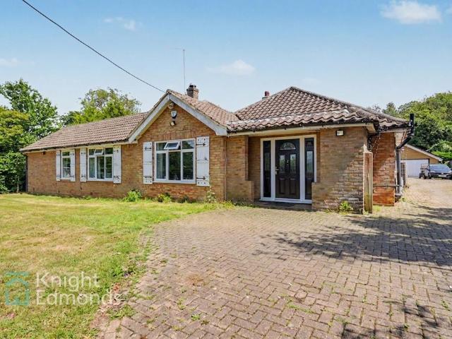 Bungalow for sale in Midway, Kent