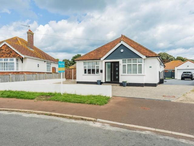 Bungalow for sale in Stokesby, Norfolk