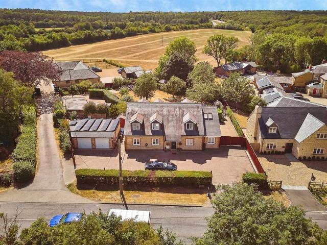 Bungalow for sale in Silverstone, Buckinghamshire
