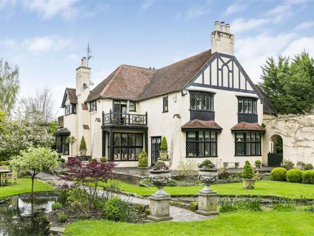 Farm for sale in Hunton Bridge, Three Rivers