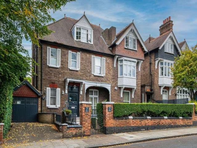 Farm for sale in Belsize Park, Greater London