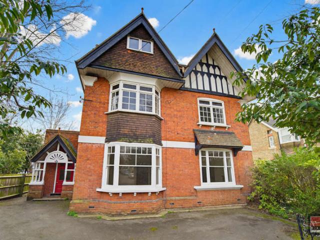 Farm for sale in Knowle Green, Lower Halliford