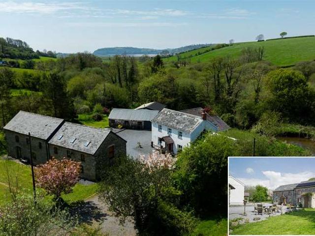 Farm for sale in Llansteffan, Llanybri