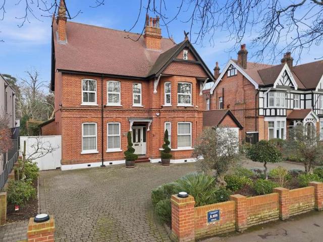 Farm for sale in Wanstead, Greater London